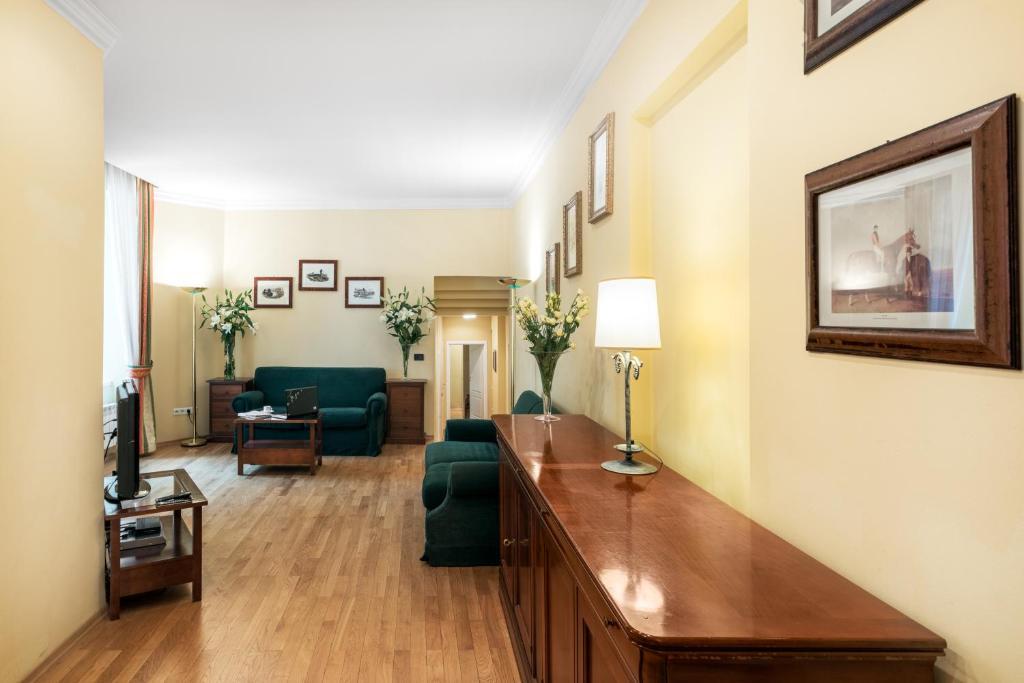 Residence St. Andrew'S Palace Varsovie Extérieur photo
